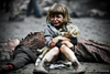 Enfant orphelin à Donbass, Ukraine