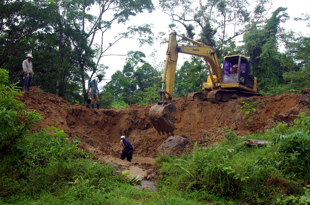 Costa Rica : creuser une lagune