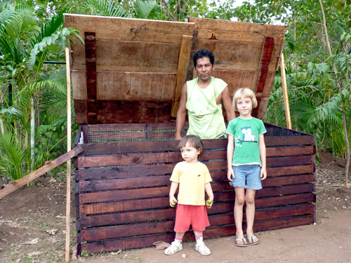 Composteur géant au Costa Rica