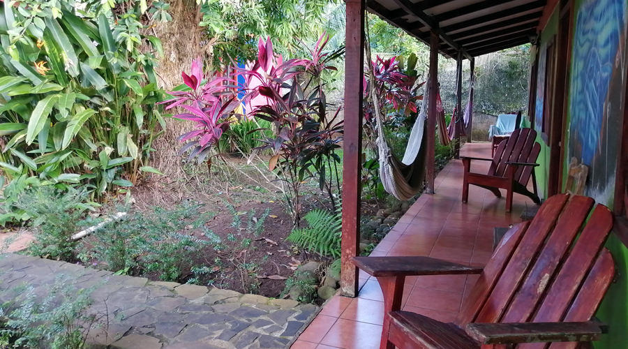 Costa Rica - Carabes - Auberge de jeunesse - Terrasse d'une chambre