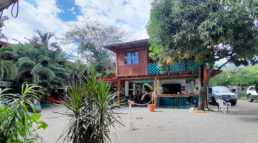 Costa Rica - Guanacaste - Hotel prs de la plage - Naranjo Hotel - Entre et restaurant