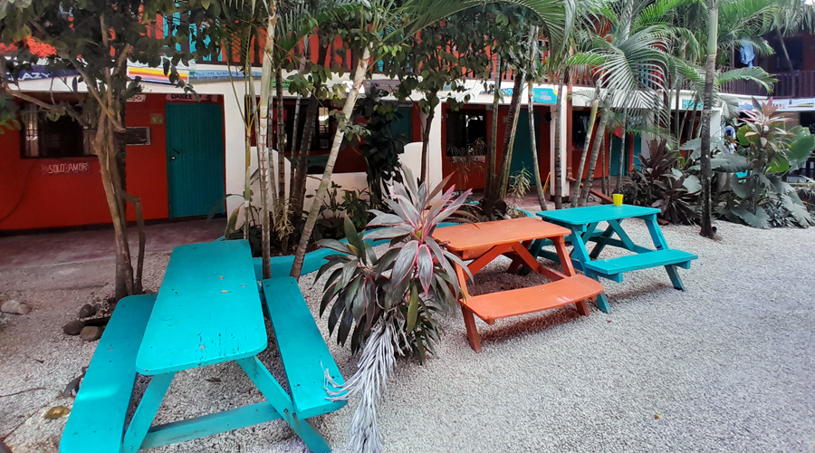 Costa Rica - Guanacaste - Hotel prs de la plage - Naranjo Hotel - Le patio 4