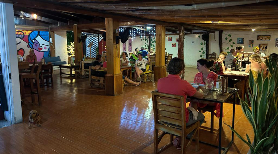 Costa Rica - Guanacaste - Pninsule Nicoya - Restaurant - La Cantina - Salle  manger - Vue 2