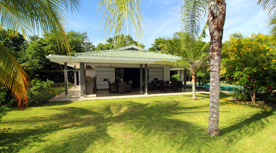 Costa Rica - Guanacaste - Samara - Villa Nath - Terrasse et piscine - Vue 1