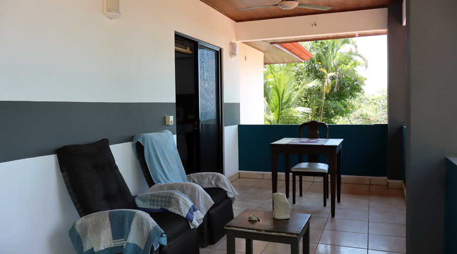 Costa Rica, Province Puntarenas, entre Quepos et Dominical, Hotel-Restaurant + 5 lodges - Appartement 1er tage - Terrasse 2