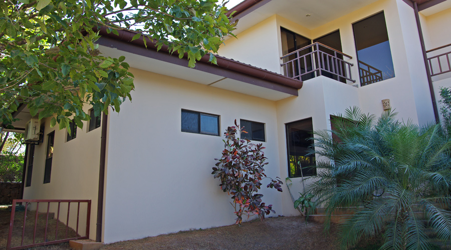 Autre vue de la façade de la maison, proche Tamarindo