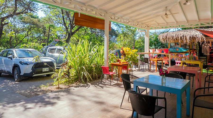 Costa Rica - Guanacaste - La Boulangerie plus une boutique - La terrasse 2