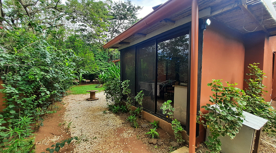 Costa Rica - Tamarindo - Casa Mariposa - Extrieur - Appartement 2 - Jardin - Vue 1