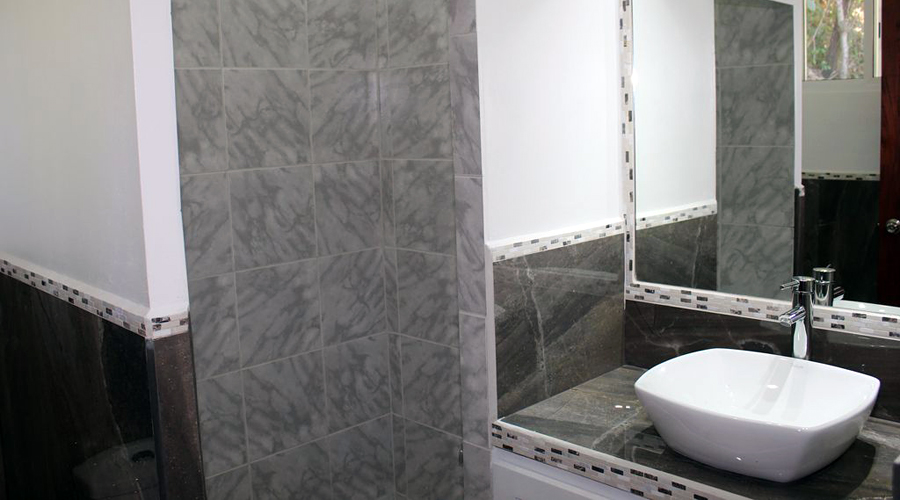 Costa Rica - Guanacaste - Samara - Casa Val Nueva - Salle de bain de la chambre de l'étage