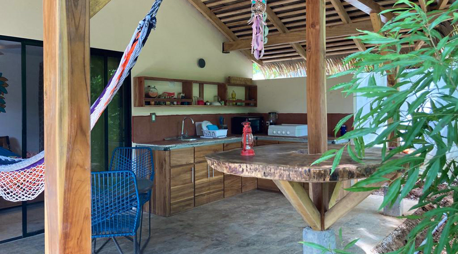 Costa Rica - Guanacaste - Pninsule Nicoya - Samara - Pura Natural - Le studio - La terrasse et la cuisine