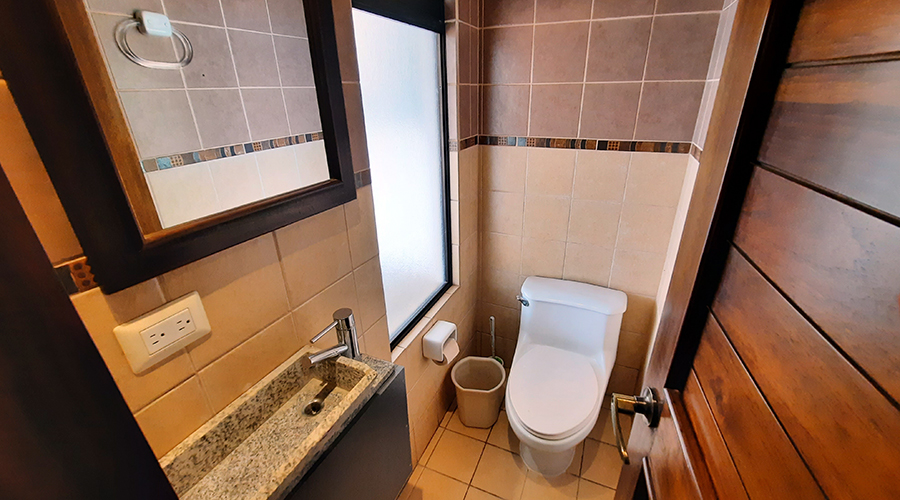 Costa Rica - Guanacaste - Tamarindo - Condo TAM ES - RDC - Toilettes