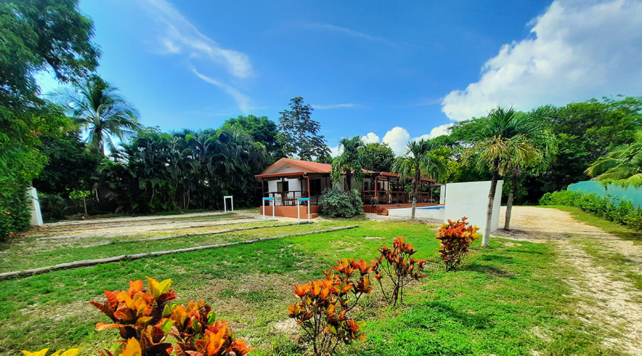 Costa Rica - Guanacaste - Tamarindo - Rancho Castillo - Jardin - vue 1