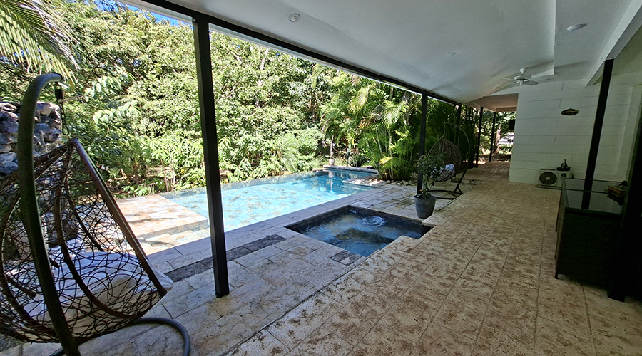 Costa Rica - Guanacaste - Tamarindo - Villa Panama - Ext�rieur - Piscine - Terrasse - Vue 1