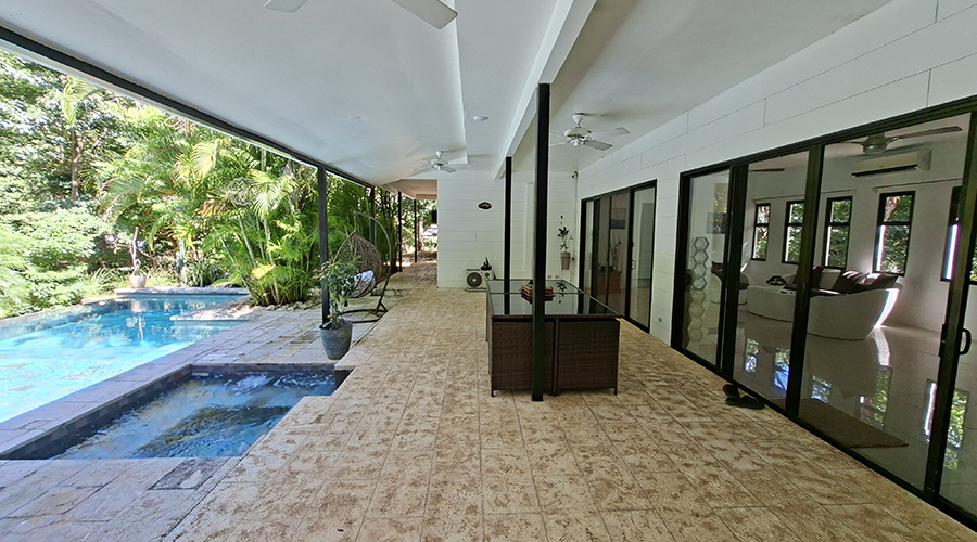 Costa Rica - Guanacaste - Tamarindo - Villa Panama - Ext�rieur - Piscine - Terrasse - Vue 2