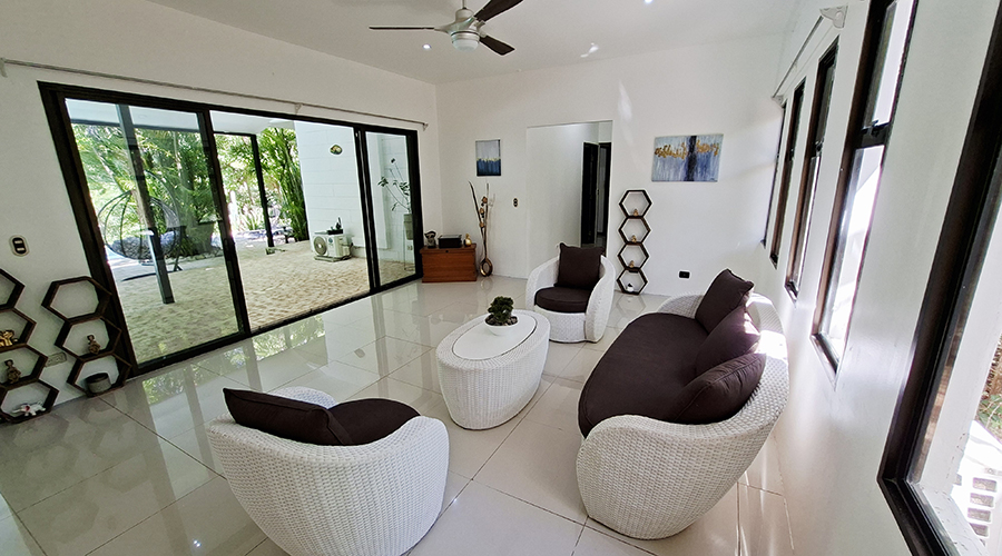 Costa Rica - Guanacaste - Tamarindo - Villa Panama - Int�rieur - S�jour - Vue 3