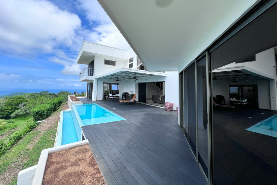 
	980.000 $ - La Villa Y2 est une maison de 2 étages récemment construite, située dans une communauté exclusive et luxueuse. Cette propriété se trouve à quelques minutes des plages de sable blanc de Playa Carrillo et ...