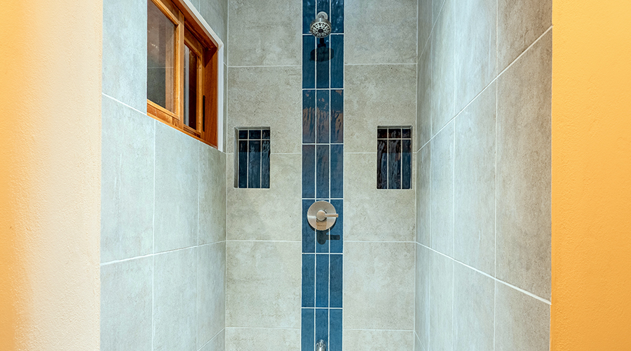 Costa Rica - Osa - Puerto Cortes - Ojochal - Casa Rio - Etage 1 - Salle de bain