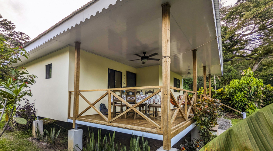 Costa Rica, Province de Limon, Cahuita, Casa Cenizaro - Exterieur 2
