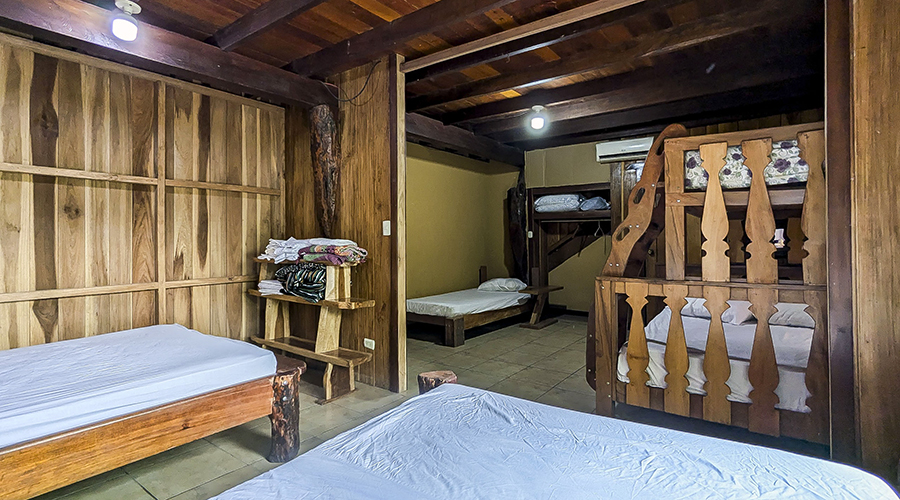 Costa Rica - Cahuita - Casa Bamb - Maison principale - RDC - Chambre - vue 3