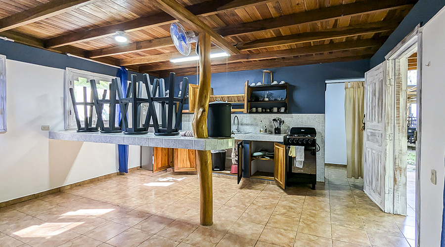 Costa Rica - Puerto Viejo - Ensemble locatif - Maison 2 - RDC - Cuisine
