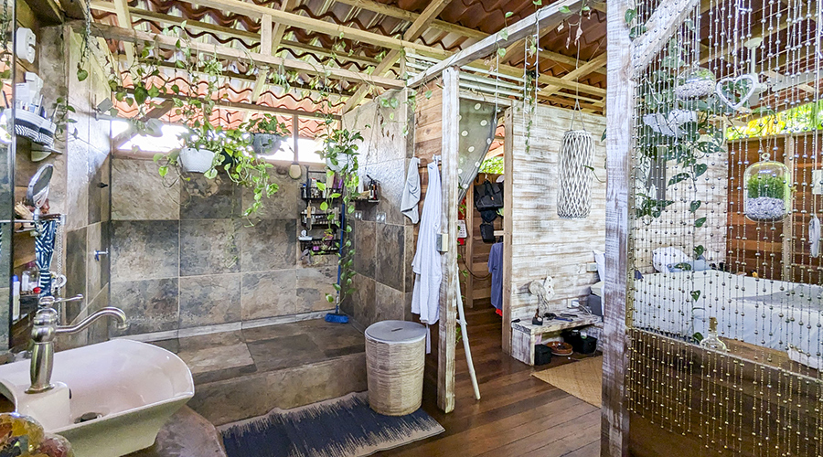 Costa Rica - Puerto Viejo - Ensemble locatif - Maison principale - Salle de bain - vue 2