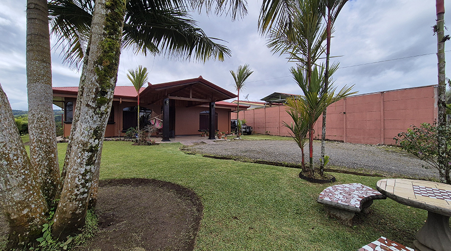Costa Rica - San Vito de Coto Brus - Casa Orotina - Extrieur - vue 2
