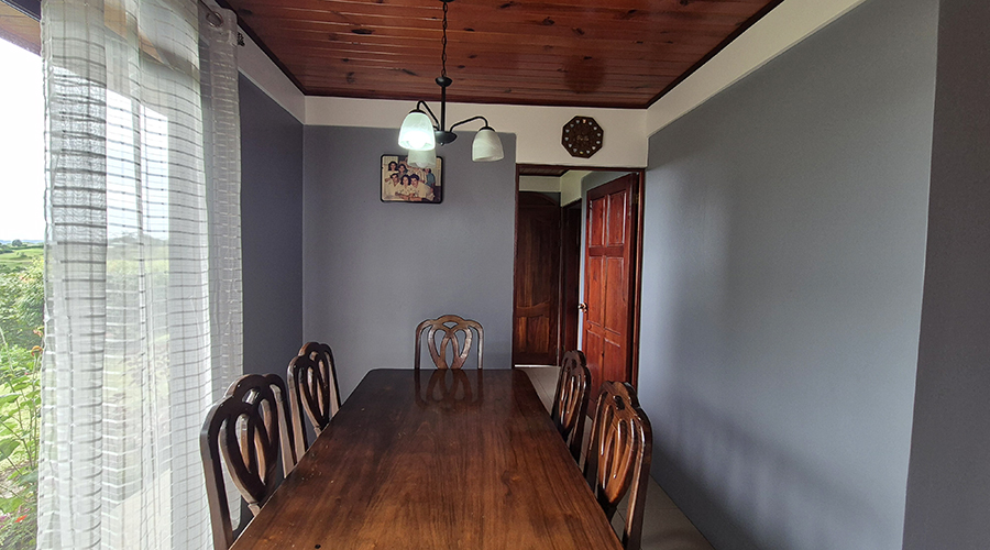 Costa Rica - San Vito de Coto Brus - Casa Orotina - Salle  manger - vue 1
