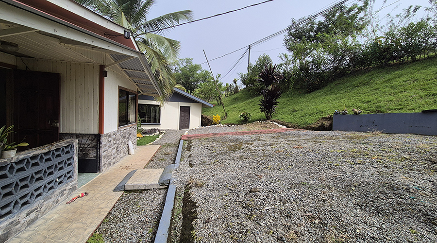 Costa Rica - San Vito de Coto Brus - Casa Sabanillas - 2 units - Proprit - Extrieur - vue 3