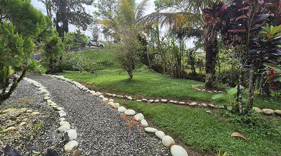 Costa Rica - San Vito de Coto Brus - Casa Sabanillas - 2 units - Proprit - Jardin - vue 3