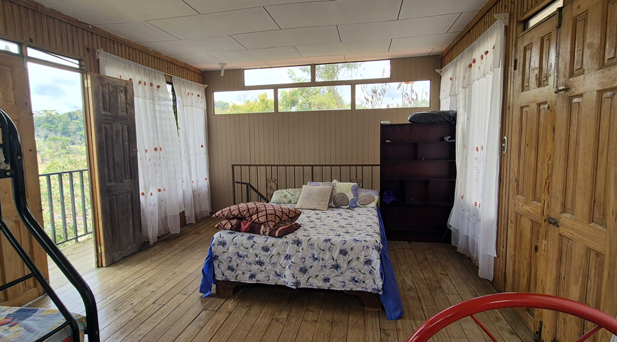 Costa Rica, Pacuarito, San Isidro, Finca Casita et Rivi�re - Chambre - Vue 1