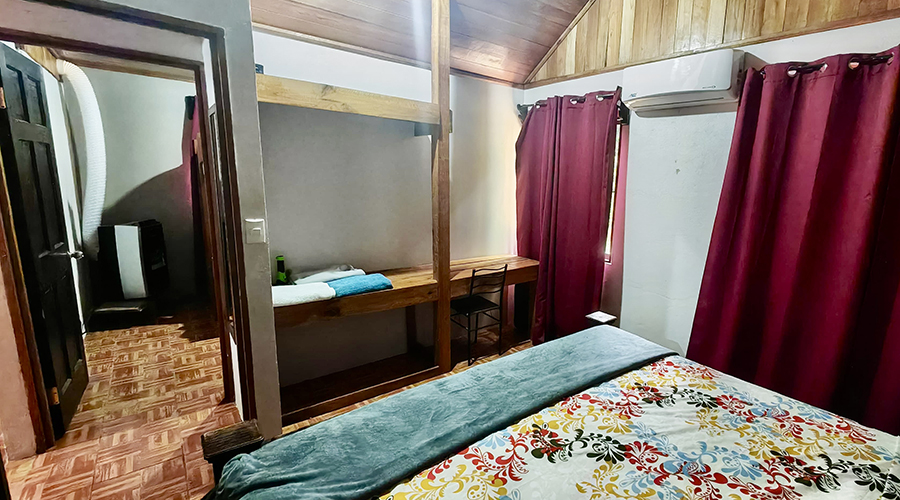 Costa Rica - Province de San Jos - Finca Platanillo 1 + 4 - Maison principale - Chambre 1