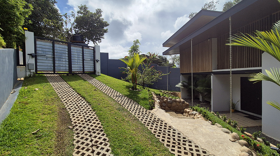 Costa Rica - Perez Zeledn - San Isidro De El General - Casa Rosario - Extrieur - vue 5
