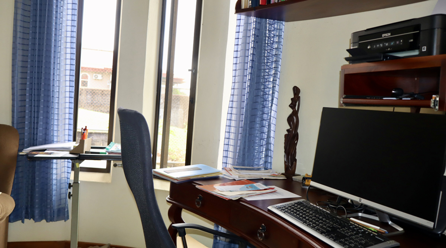 Costa Rica, Perez Zeledon - San Isidro - Villa Moraven - Bureau