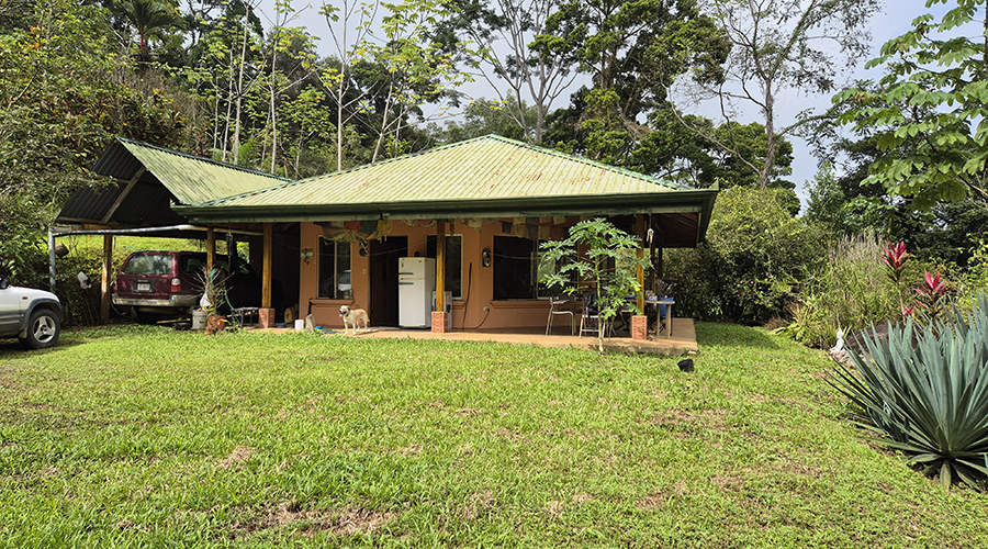 Costa Rica - Perez Zeledon - Baru - San Salvador - Finca la Cascada - CASITA - Extrieur - vue 2