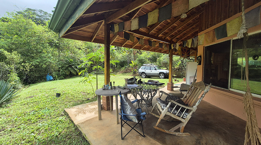 Costa Rica - Perez Zeledon - Baru - San Salvador - Finca la Cascada - CASITA - Terrasse - vue 1