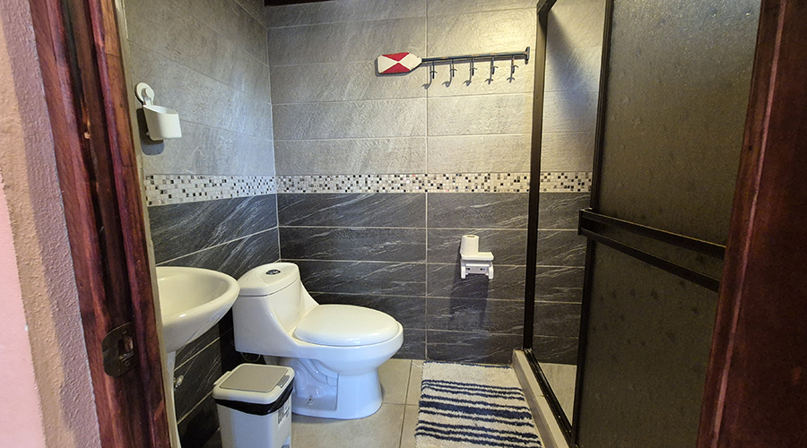 Costa Rica - Aguirre - Savegre - Matapalo - Casa de la Playa - Chambre 4 - Salle de bain