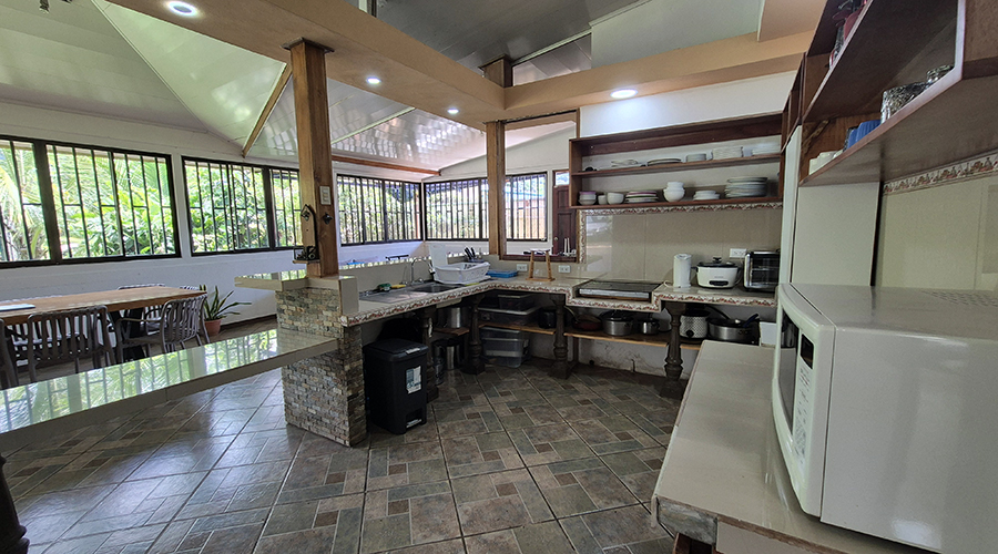 Costa Rica - Aguirre - Savegre - Matapalo - Casa de la Playa - Cuisine - vue 2
