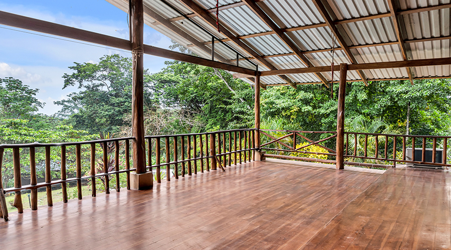 Costa Rica - Puntarenas - Las Delicias - Villa Boh�mia - Int�rieur - Chambre 1 - Terrasse - Vue 1