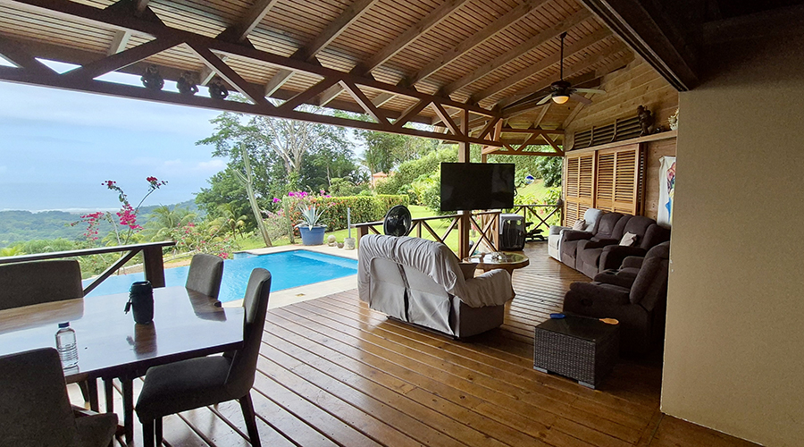 Costa Rica - Osa - Bahia Ballena - Ojochal - Casa Bella Vista - Terrasse - vue 1