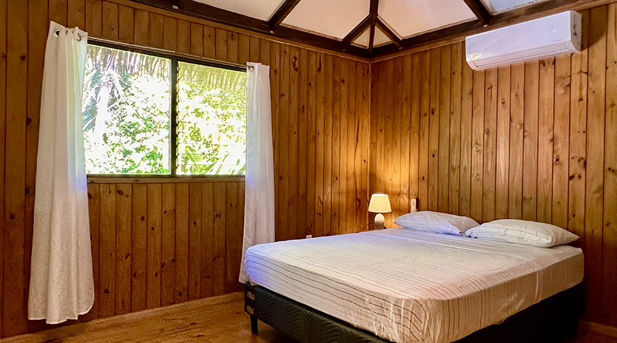  Costa Rica - Puntarenas - Ojochal - Casa Tropical - Intrieur - Chambre 1 - Vue 1