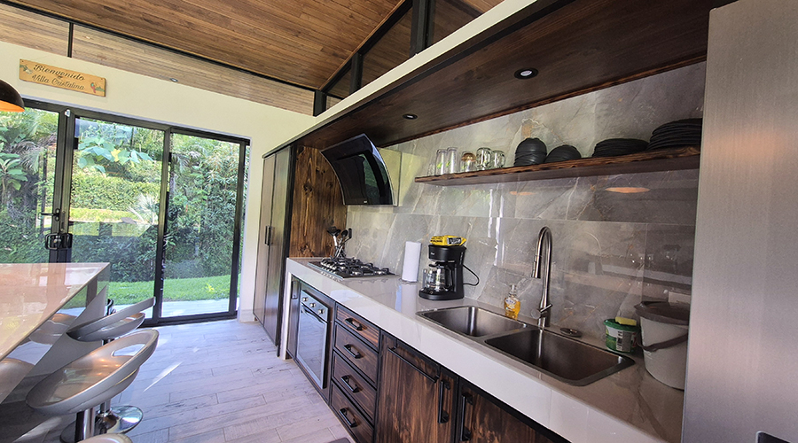 Costa Rica - Ojochal - Casa Transparencia - Intrieur - Villa 1 - Cuisine - Vue 2