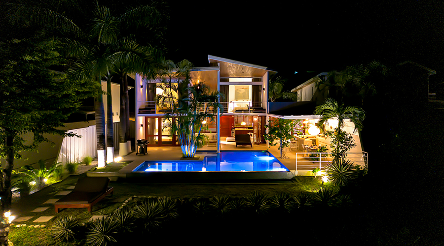 Costa Rica - Puntarenas - Santa Teresa - Villa Pacifico - Exterieur - Vue Nuit - Vue 1