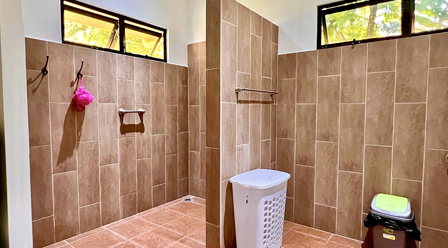 Costa Rica - Osa - Puerto Cortes - Tres Rios - Tres Casas 2 + 1 - Maison 1 - Chambre 1 - Salle de bain