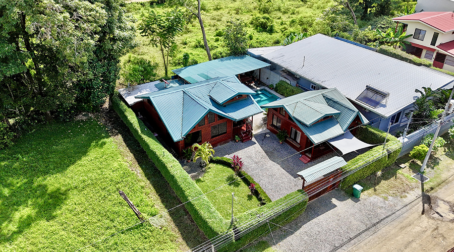 Costa Rica - Osa - Bahia Ballena - Cabinas Bahia 1+1 - Drone - vue 1
