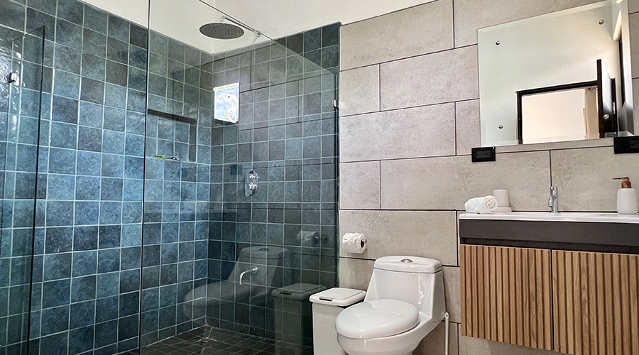  Costa Rica - Puntarenas - Uvita - Villa Morete - Maison - Intrieur - Chambre 1 -  SDB - Vue 1