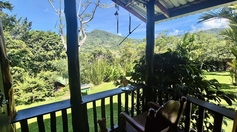 Costa Rica - San Jos� - Quebradas - Casa Berny - Maison - Ext�rieur - Terrasse - Vue 1