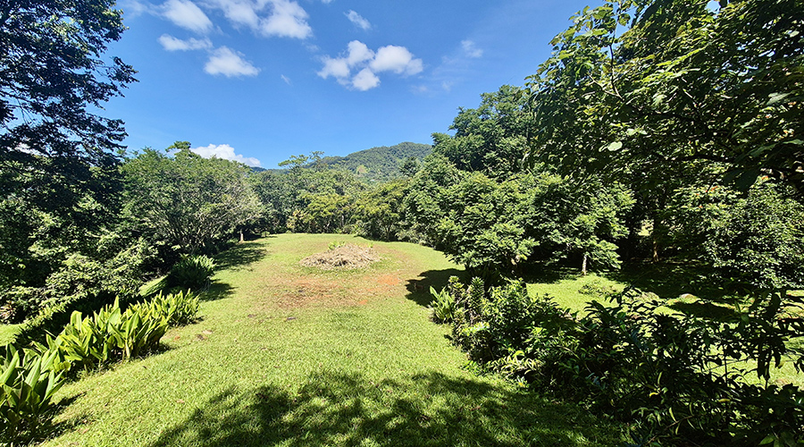 Costa Rica - San Jos� - Quebradas - Casa Susana - Maison - Ext�rieur - Terrassement - Vue 1