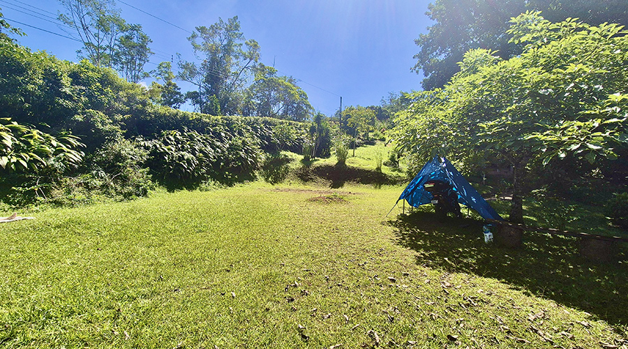 Costa Rica - San Jos� - Quebradas - Casita Linda - Maison - Ext�rieur - Terrassement - Vue 1