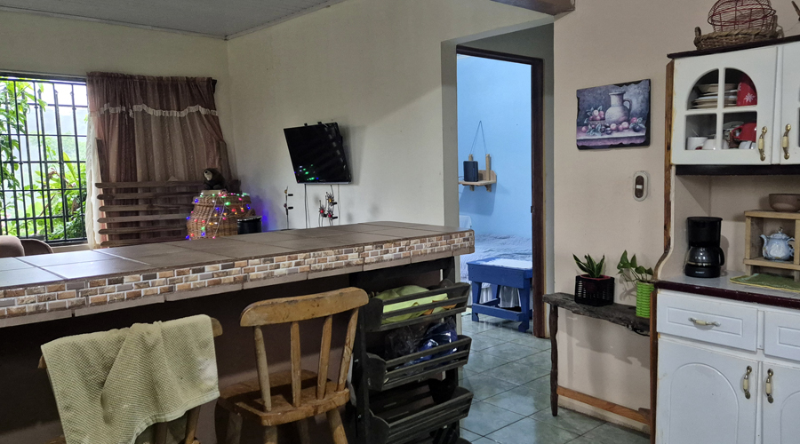 Costa Rica, Pacifique Sud - San Isidro de El General - Casa Las Brisas - Cuisine - vue 2