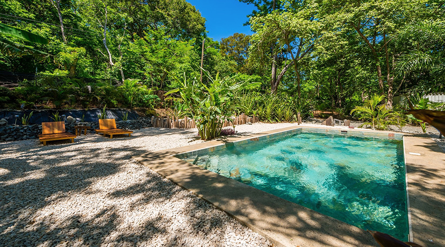 Costa Rica - Tamarindo - Eco Lodge - Cabinas - Extrieur - Piscine - Vue 3